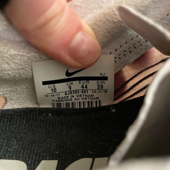 Men’s Nike running shoes - Picture 6 of 7